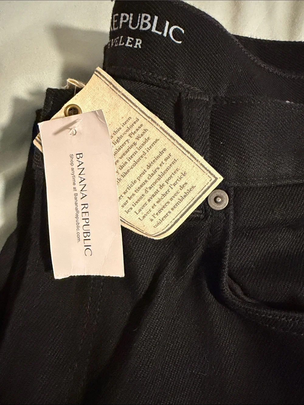 Banana Republic Men’s Black The Traveler